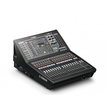 QL1 - Console de mixage audio numérique avec 32 entrées dans un format compact et rackable